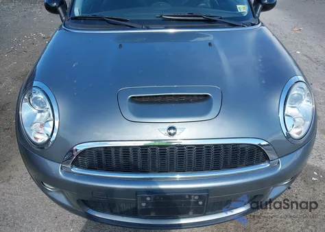 2007 Mini Cooper S from USA, damaged, VIN WMWMF73587TT84728